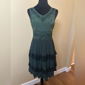 Kirat Sleeveless Dark Green Embroidered Midi Dress